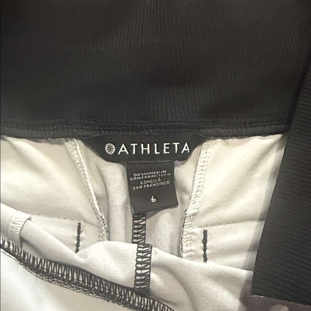 Athleta Black and Gray Brooklyn Short - Picture 2 of 7